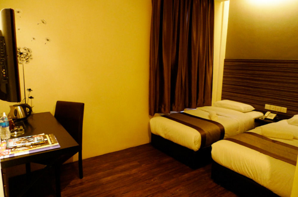 Hotel Austin Paradise - Taman Pulai Utama Skudai Exterior foto