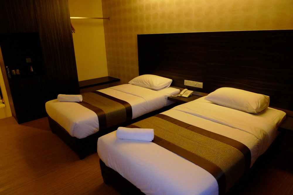 Hotel Austin Paradise - Taman Pulai Utama Skudai Exterior foto